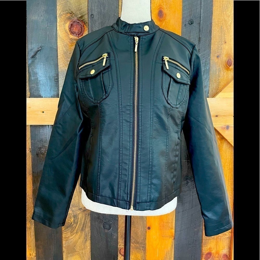 𝅺NEW New Look Faux leather Moto style jacket sz S